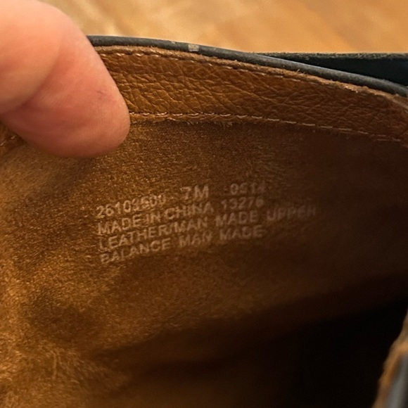 Clarks Artisan SPYE CELESTE Women Black Leather
Back Zip Bootie Boot Size 7 - Picture 9 of 9